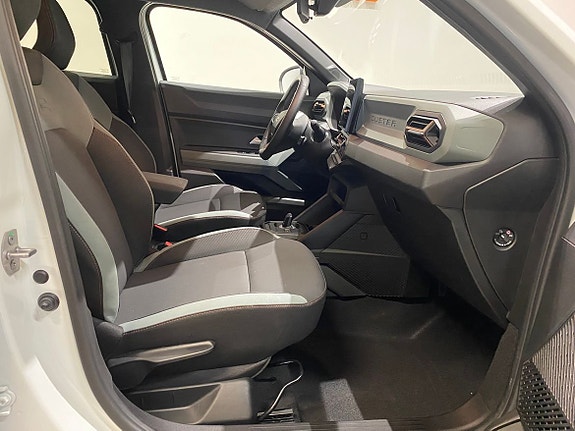 Dacia Duster 6 of 18