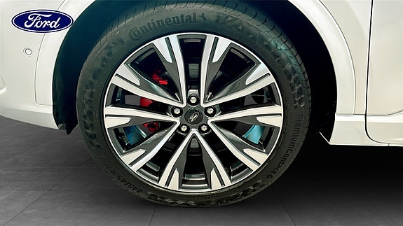 Ford Kuga 9 of 9