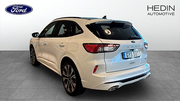 Ford Kuga 2 of 9