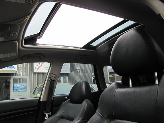 Subaru Legacy 17 of 26
