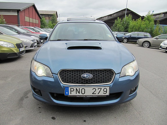 Subaru Legacy 3 of 26