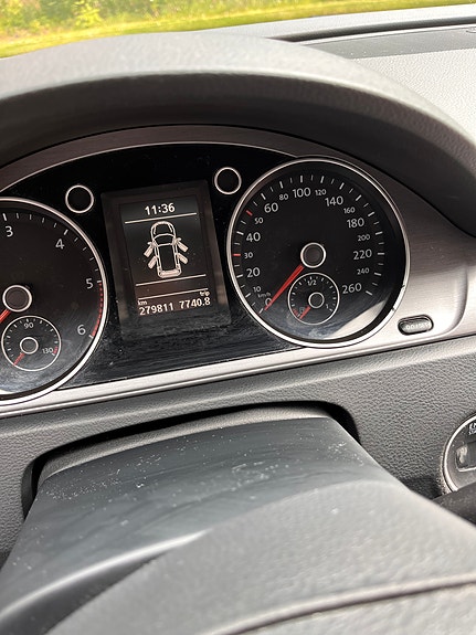 Volkswagen Passat 4 of 5