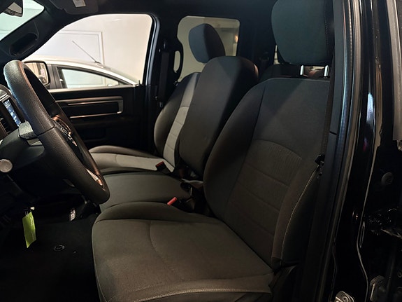 Dodge RAM 1500 19 of 23