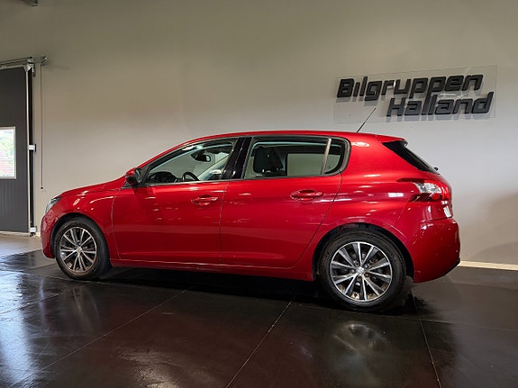 Peugeot 308 4 of 5