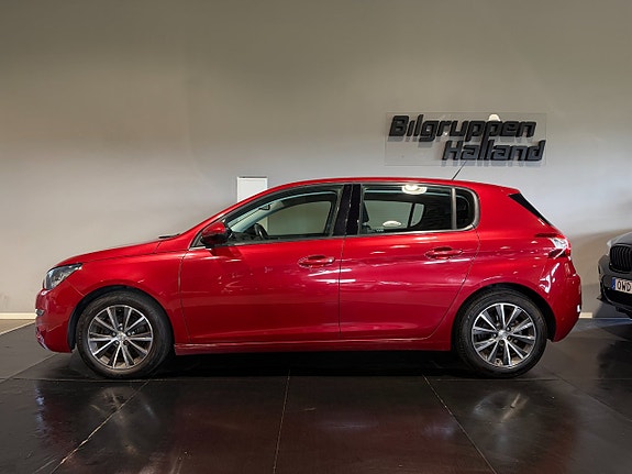 Peugeot 308 2 of 5