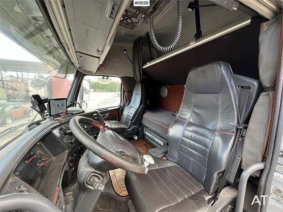 Volvo FH16 5-axlig 10x4 Dragbil (319,000:- ex moms) 6 of 24