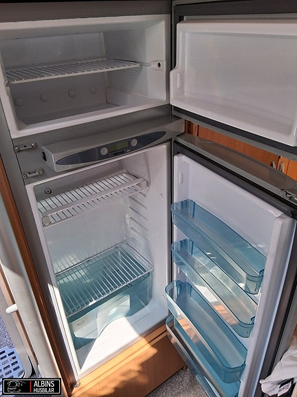Knaus Sport Ti / 3500kg / Kamkedja 18 of 21
