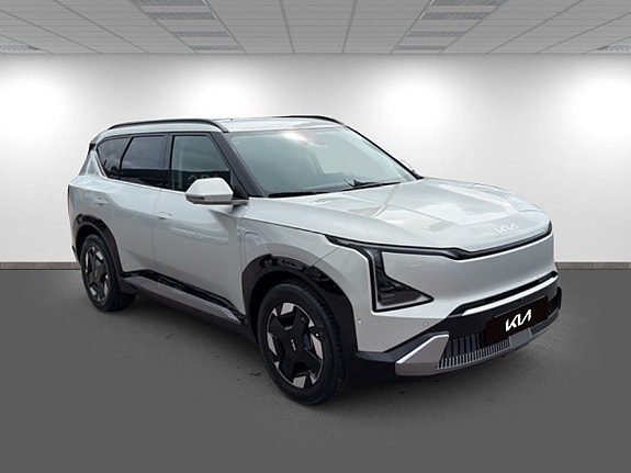 Kia EV5 3 of 18