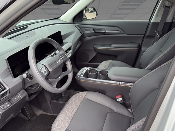 Kia EV5 8 of 18