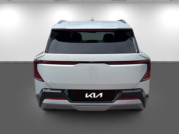 Kia EV5 5 of 18