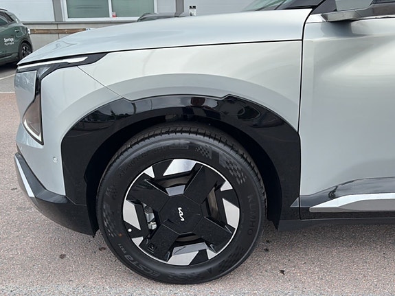 Kia EV5 15 of 18