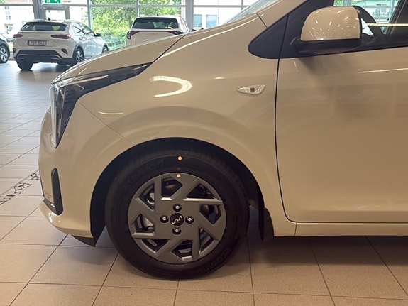 Kia Picanto 15 of 17