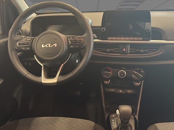 Kia Picanto 7 of 17