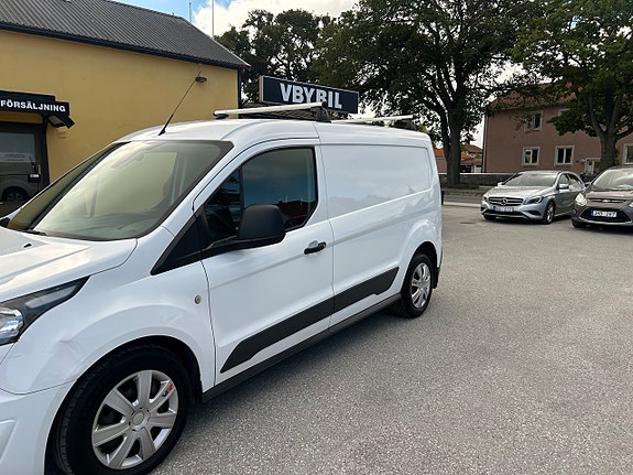Ford Transit Connect 2 of 5