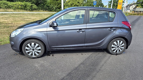 Hyundai i20 3 of 5