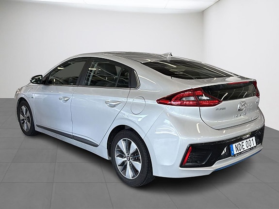 Hyundai IONIQ 3 of 5