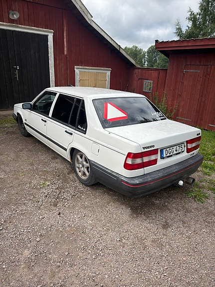 Volvo 940 2 of 6