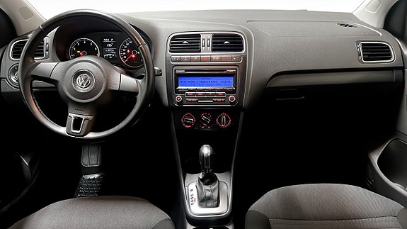Volkswagen Polo 10 of 17