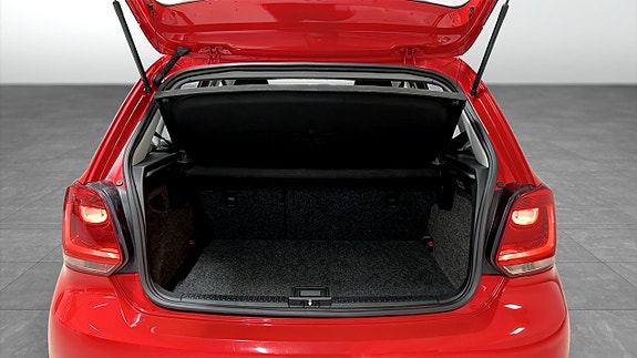 Volkswagen Polo 12 of 17