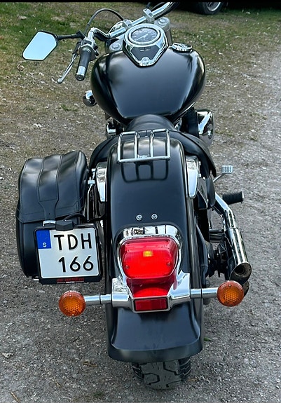 Suzuki VL800 Volusia A2 3 of 4