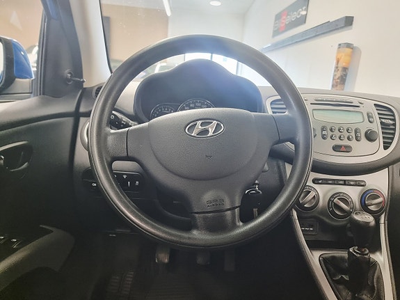 Hyundai i10 10 of 24