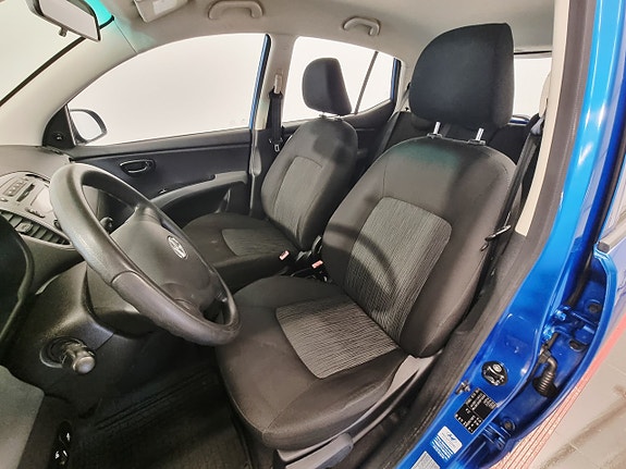 Hyundai i10 6 of 24