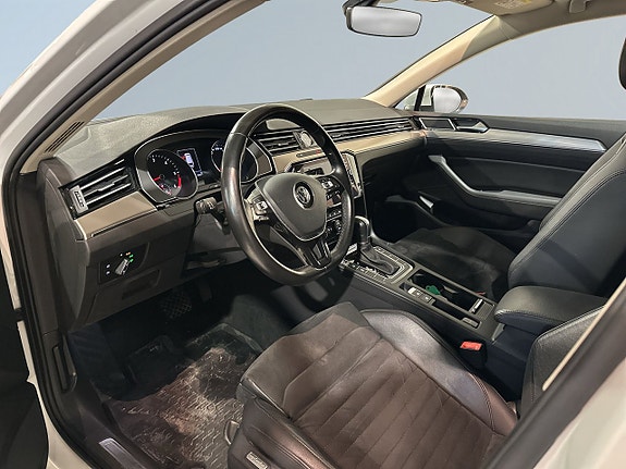 Volkswagen Passat 7 of 20