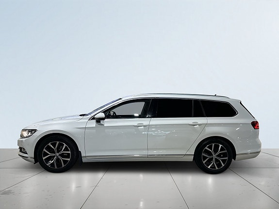 Volkswagen Passat 4 of 20