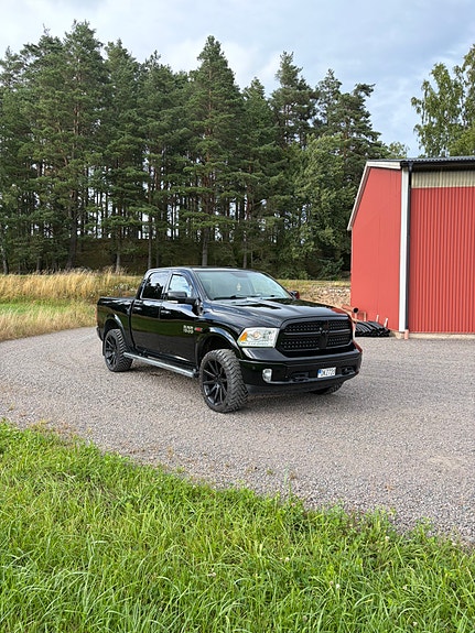 RAM 1500 3 of 5