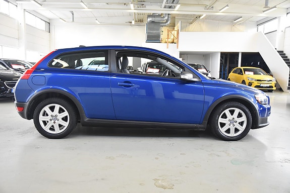 Volvo C30 3 of 5