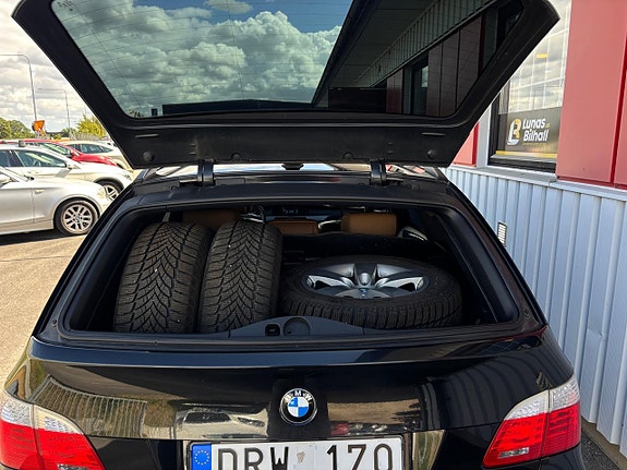BMW 523i 25 of 26