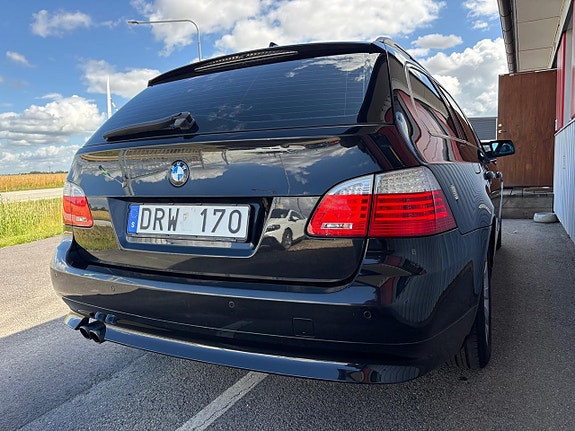 BMW 523i 24 of 26