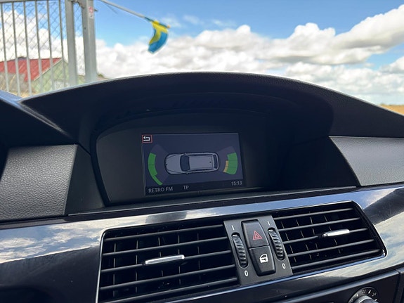 BMW 523i 18 of 26