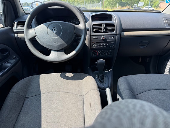 Renault Clio 6 of 6