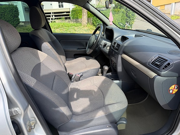 Renault Clio 5 of 6
