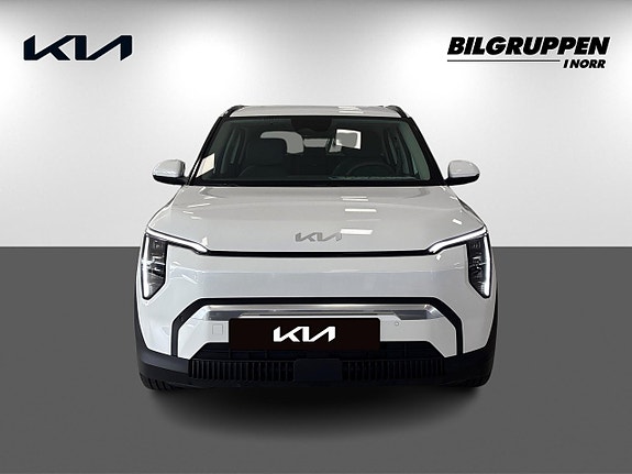 Kia EV3 2 of 5