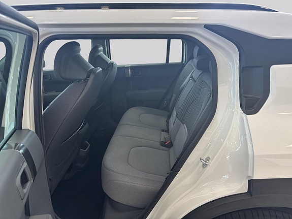 Kia EV3 9 of 16