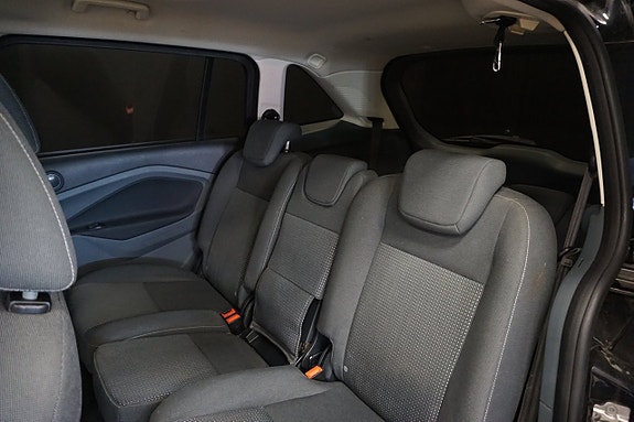 Ford Grand C-MAX 16 of 21