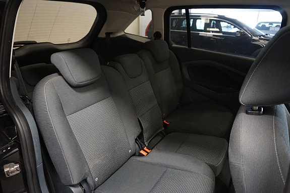 Ford Grand C-MAX 17 of 21