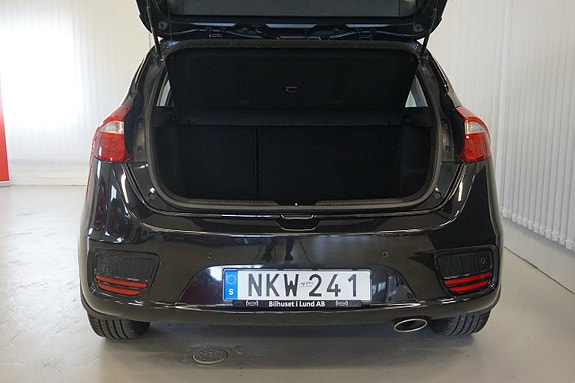 Kia Ceed 4 of 5