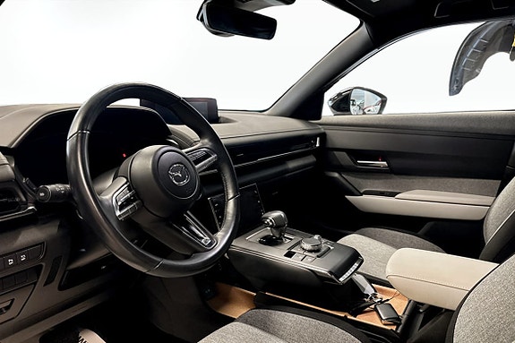 Mazda MX-30 5 of 5