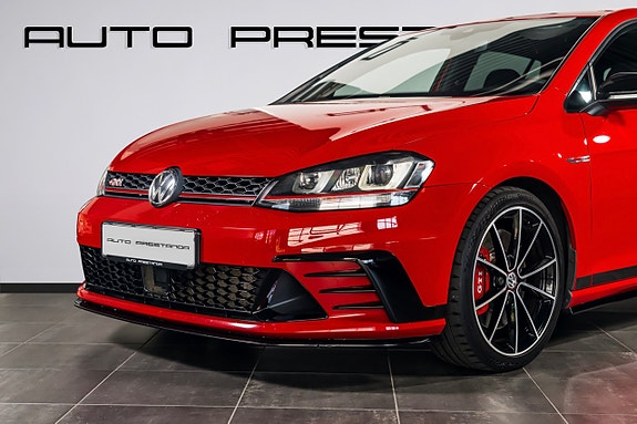 Volkswagen Golf VII 29 of 29