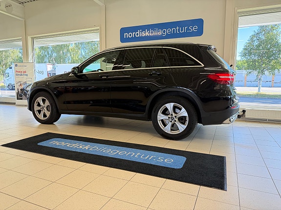 Mercedes-Benz GLC220 d 3 of 5