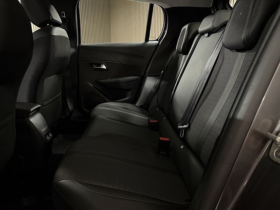 Peugeot 208 17 of 19
