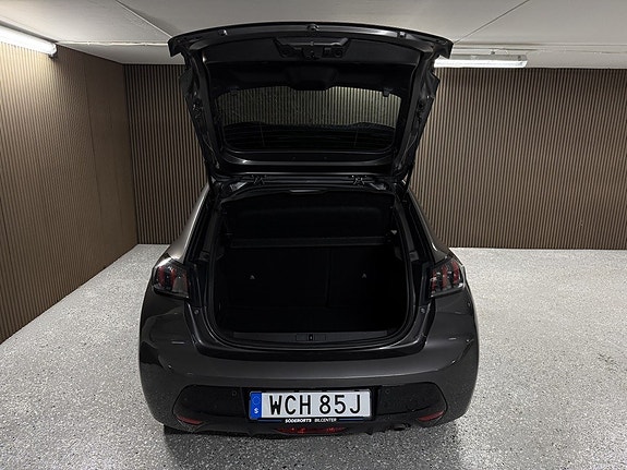 Peugeot 208 19 of 19