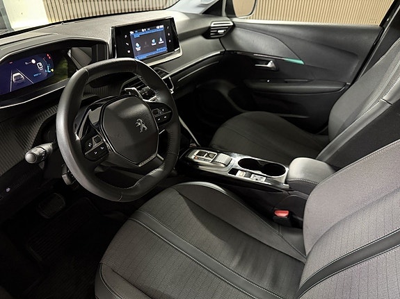 Peugeot 208 10 of 19