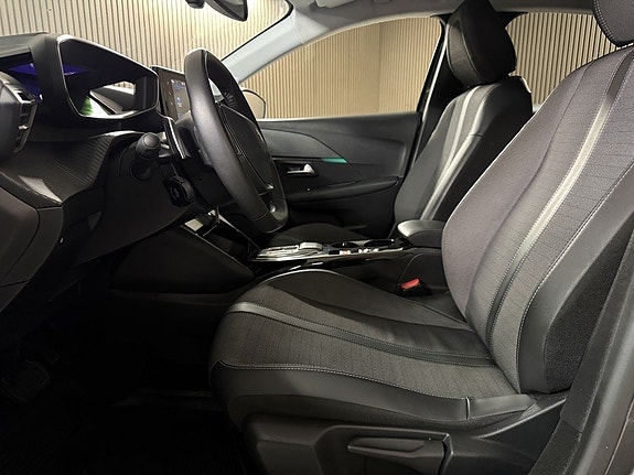 Peugeot 208 15 of 19