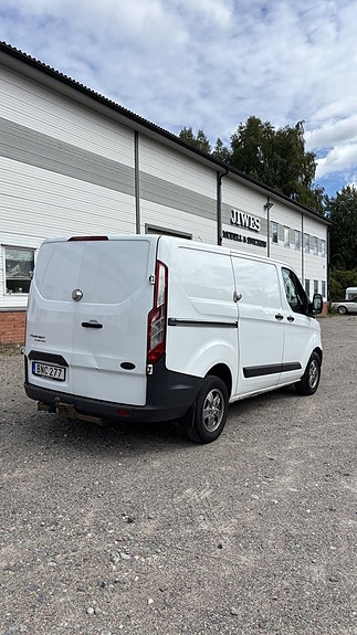 Ford Transit Custom 3 of 5