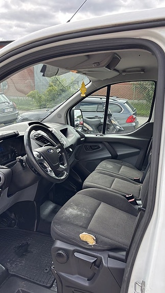 Ford Transit Custom 5 of 5