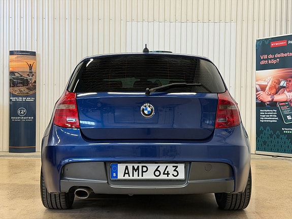 BMW 118d 6 of 15